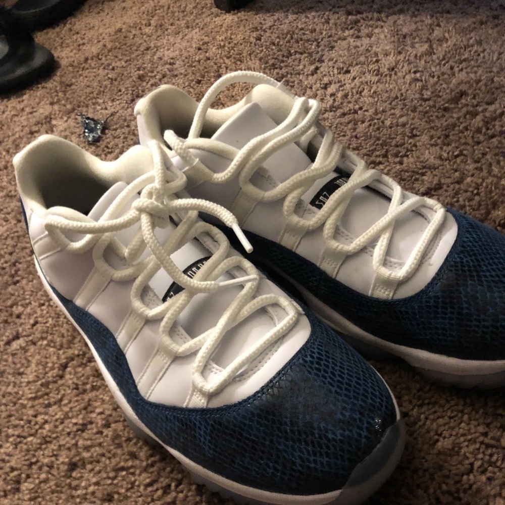 Air Jordan 11 Low Blue Snakeskin